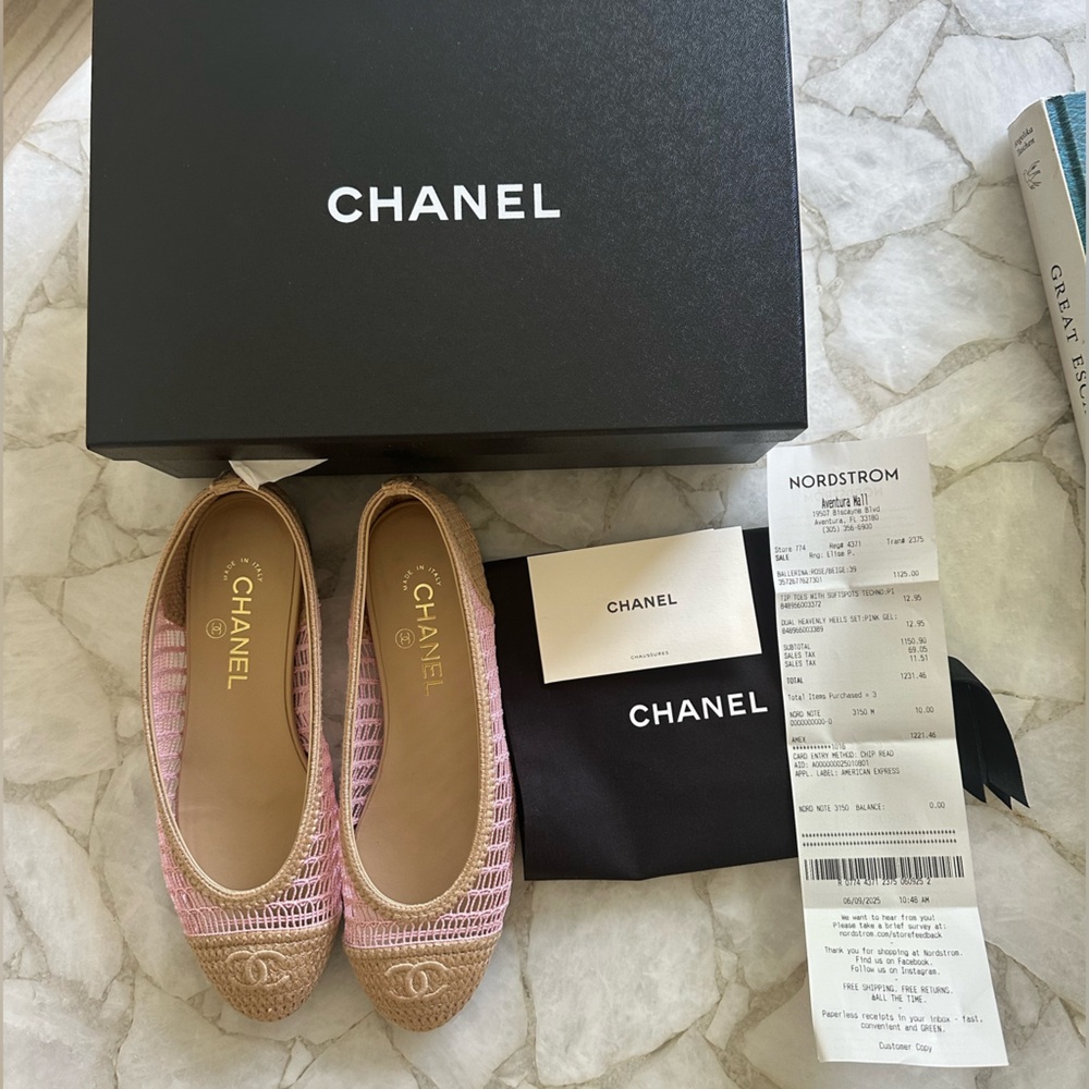 CHANEL raffia Pink and Tan ballerina Flats